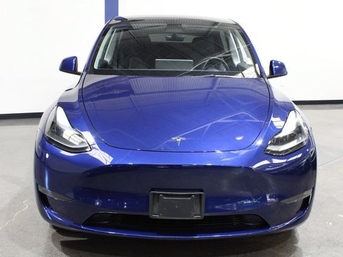 Used 2023 Tesla Model Y Long Range AWD/4WD image 4