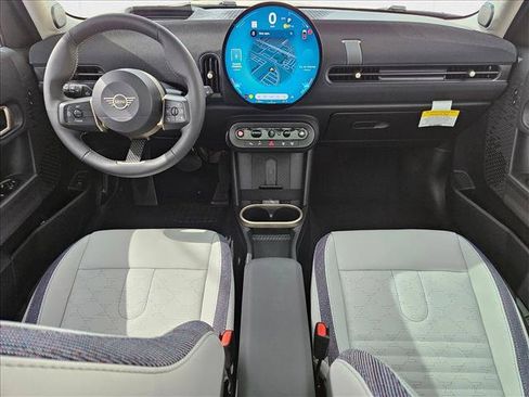 Used 2026 MINI Cooper 4-Door Hardtop FWD image 14