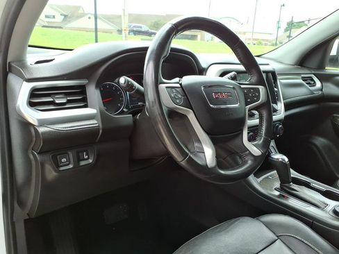Used 2019 GMC Acadia SLT AWD/4WD image 14