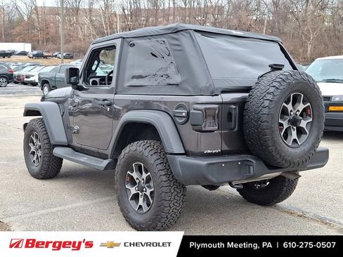 Used 2024 Jeep Wrangler Sport S image 5