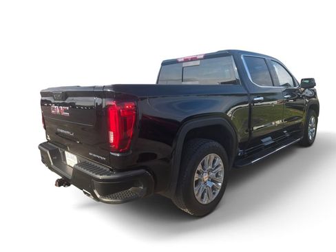 Used 2023 GMC Sierra 1500 Denali AWD/4WD image 4