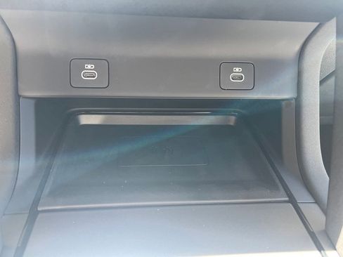 New 2024 Land Rover Discovery Sport S image 33