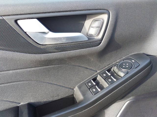 Used 2024 Ford Escape ST-Line AWD/4WD image 10