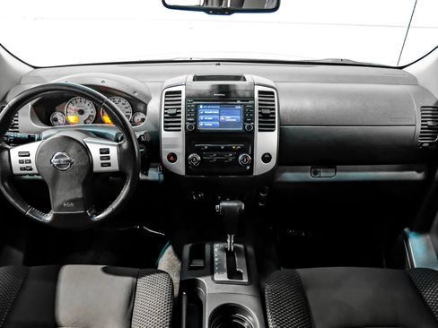 Used 2015 Nissan Xterra PRO-4X AWD/4WD image 12