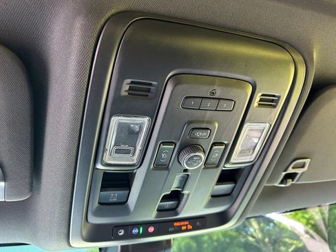 Used 2022 Chevrolet Tahoe High Country AWD/4WD image 65