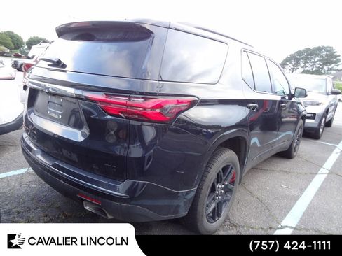 Used 2023 Chevrolet Traverse Premier w/ Redline Edition AWD/4WD image 4