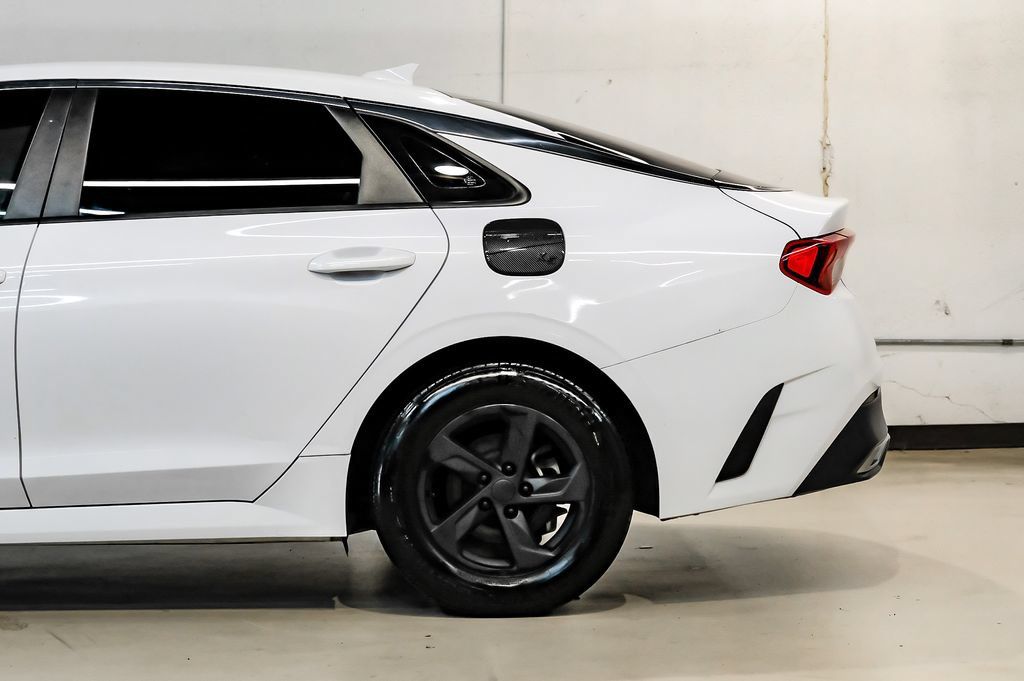 Used 2022 Kia K5 LX FWD image 17