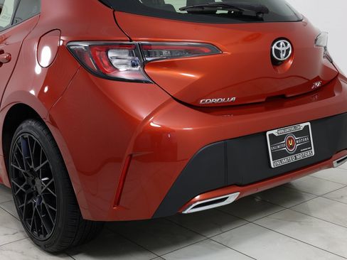 Used 2020 Toyota Corolla XSE image 45