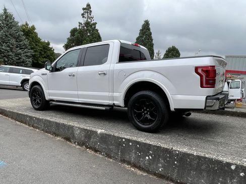 Used 2017 Ford F150 Lariat RWD image 5