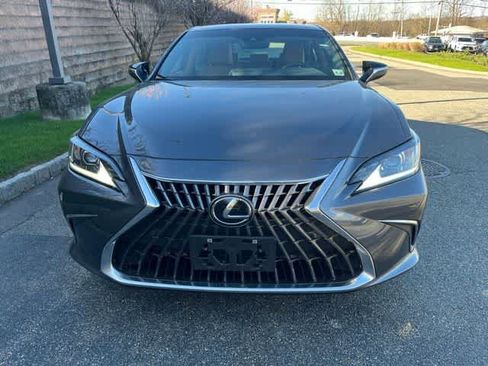 Used 2023 Lexus ES 350 w/ Premium Package image 2