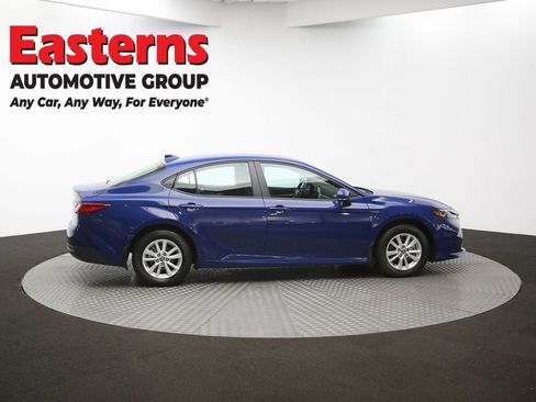 Used 2025 Toyota Camry LE w/ Convenience Package image 42