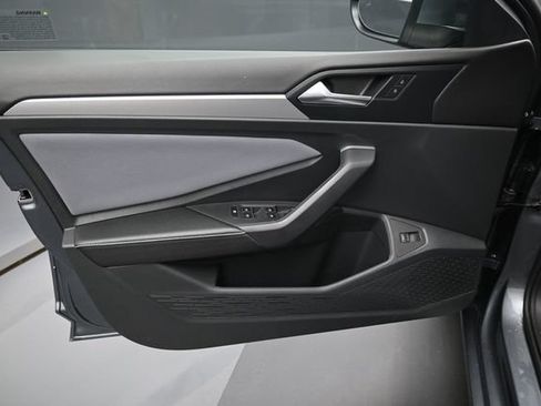 Certified 2026 Volkswagen Jetta SE FWD image 11