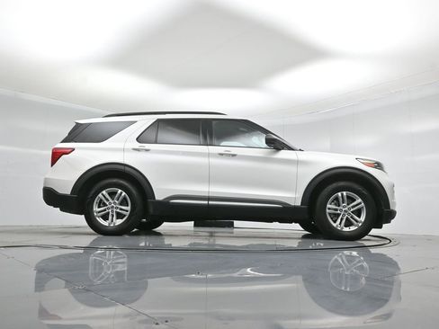 Certified 2021 Ford Explorer XLT image 49