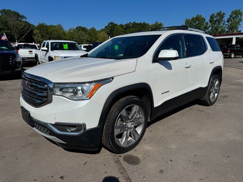 Used 2017 GMC Acadia SLT AWD/4WD image 1