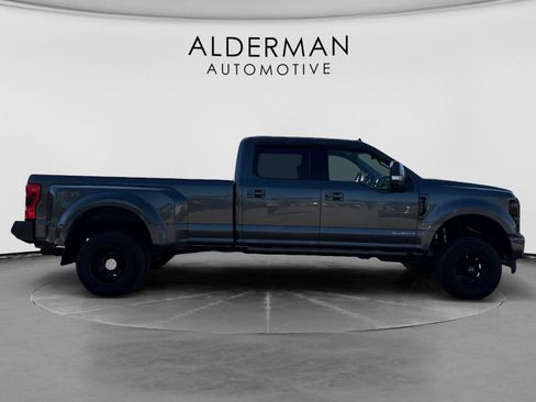 Used 2019 Ford F350 Lariat w/ Lariat Ultimate Package AWD/4WD image 6