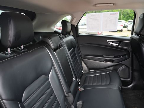 Used 2024 Ford Edge SEL AWD/4WD image 28