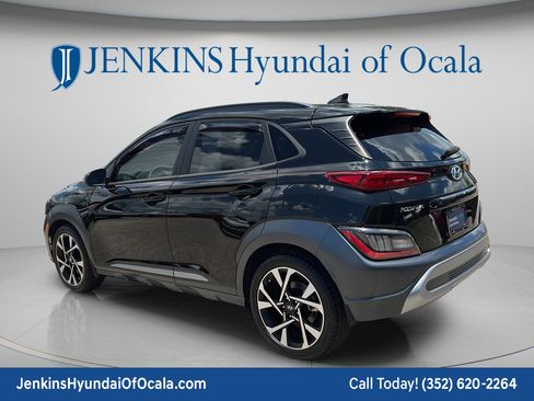 Certified 2022 Hyundai Kona Limited w/ Cargo Package FWD image 5