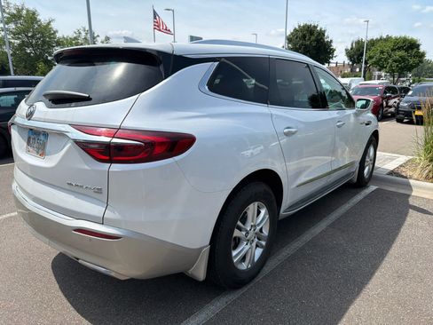 Used 2019 Buick Enclave Premium AWD/4WD image 2