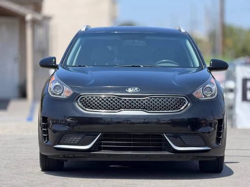 Used 2019 Kia Niro LX FWD image 2