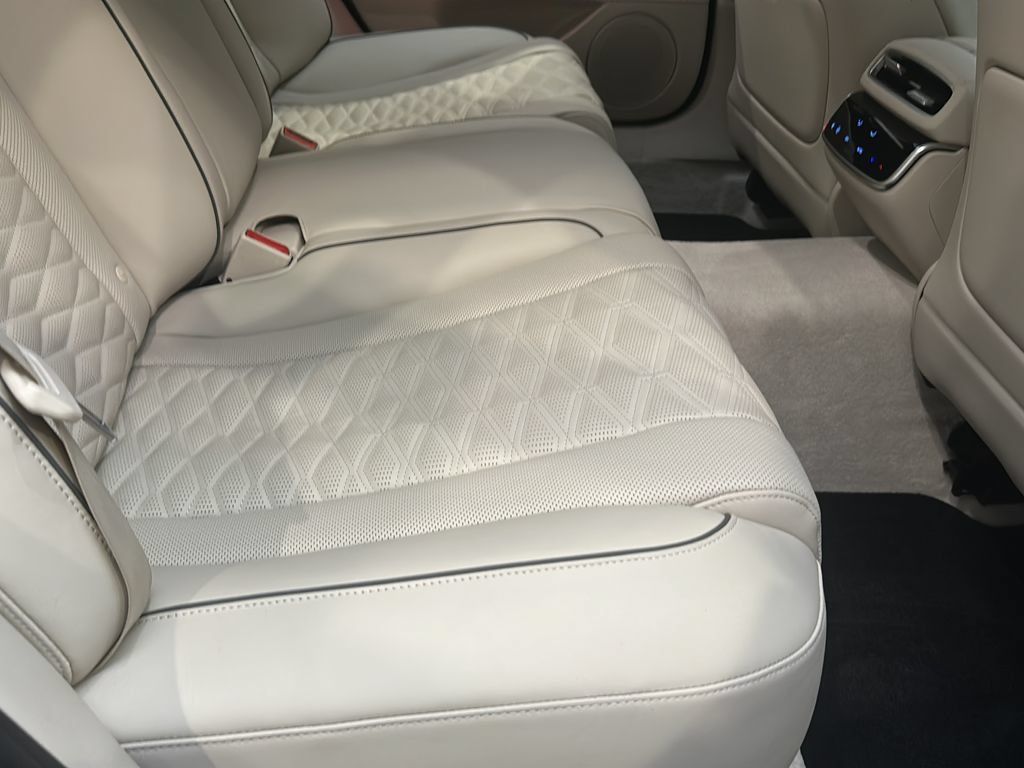 Certified 2025 Genesis G80 3.5T Sport Prestige AWD/4WD image 18