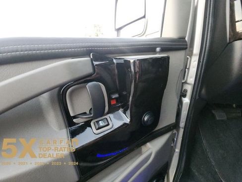 Used 2020 Chevrolet Express 2500 w/ Enhanced Convenience Package image 34