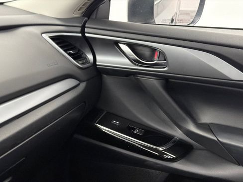 Used 2023 MAZDA CX-9 Touring Plus image 34
