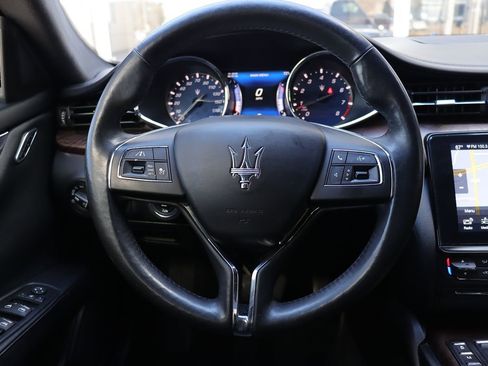Used 2017 Maserati Quattroporte S image 16