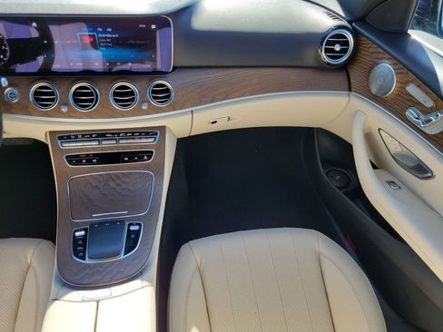 Used 2022 Mercedes-Benz E 350 Sedan image 16