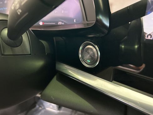 Used 2021 Chevrolet Corvette Stingray Preferred Cpe w/ Z51 Performance Package RWD image 47