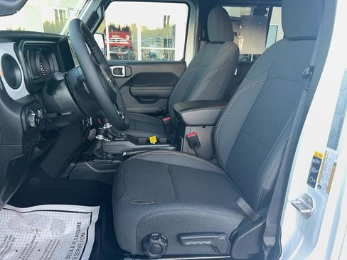 New 2026 Jeep Wrangler Unlimited Sport image 31