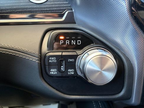 Used 2021 RAM 1500 Limited AWD/4WD image 18