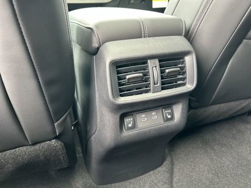 New 2026 Nissan Murano Platinum AWD/4WD image 18