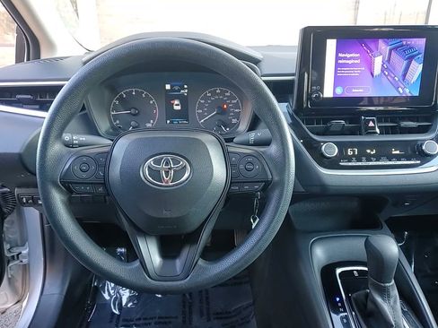 Used 2024 Toyota Corolla LE image 31
