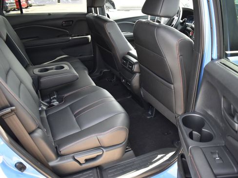 Used 2024 Honda Passport TrailSport image 19