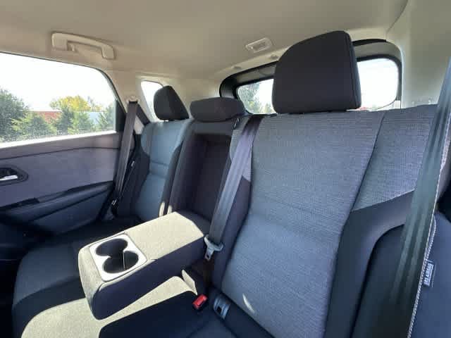 Used 2023 Nissan Rogue SV AWD/4WD image 15