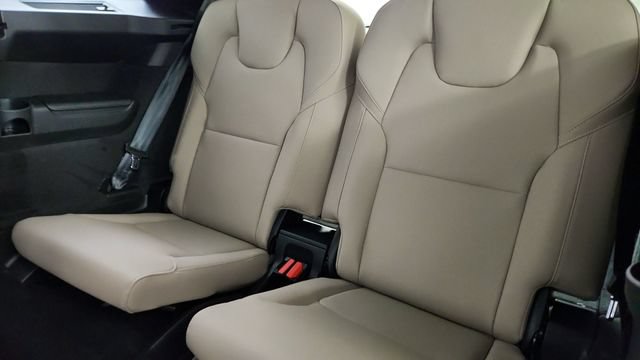 Used 2026 Volvo XC90 B6 Plus w/ Protection Package Premier AWD/4WD image 34