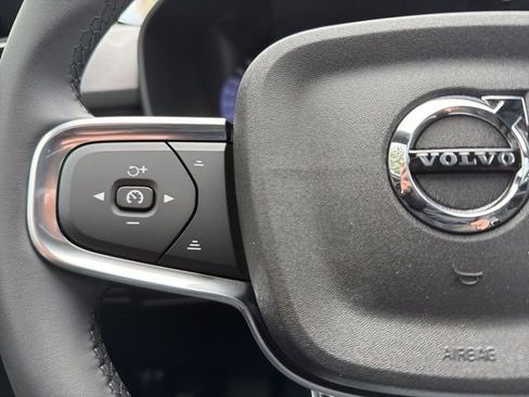 New 2026 Volvo XC40 B5 Ultra w/ Protection Package Premier AWD/4WD image 24