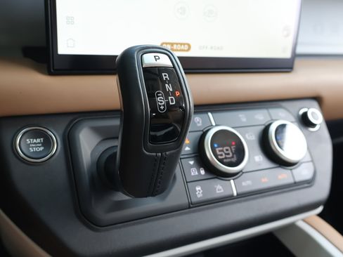 Used 2025 Land Rover Defender 130 S AWD/4WD image 28