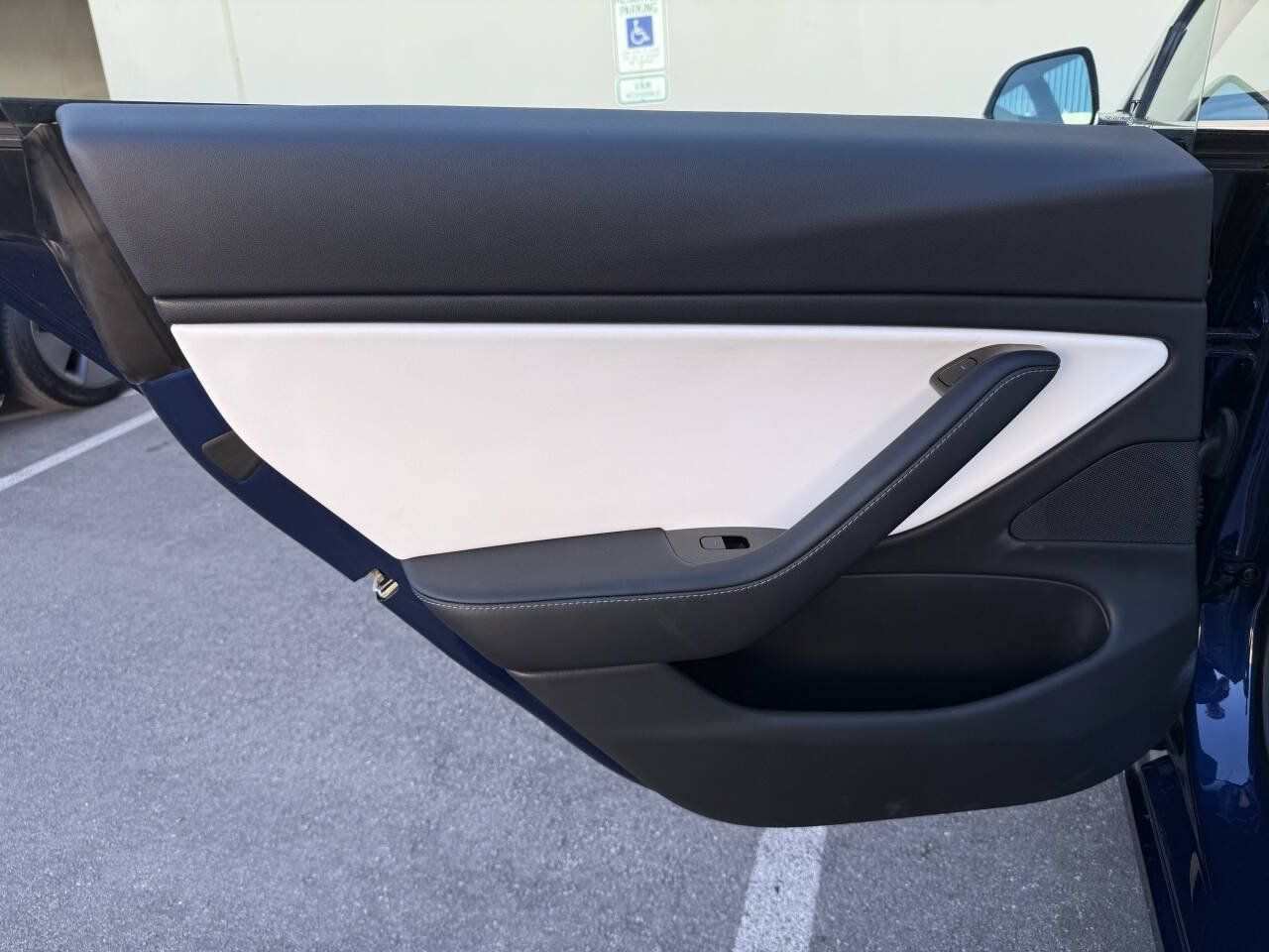 Used 2018 Tesla Model 3 Long Range AWD/4WD image 22