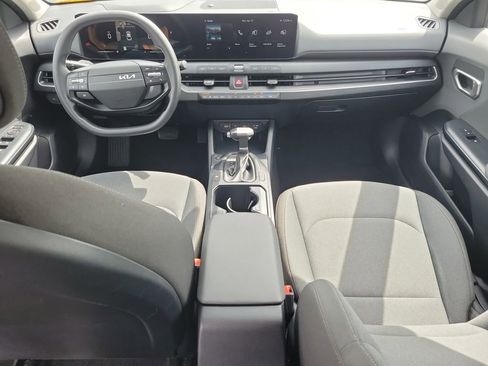 Used 2025 Kia K4 FWD image 11
