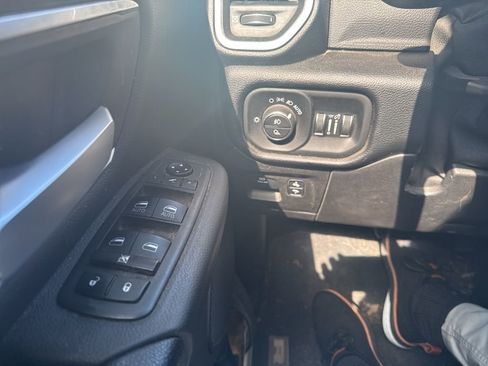 Used 2019 RAM 1500 Big Horn image 11