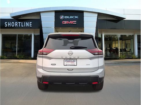 Used 2024 Nissan Rogue S AWD/4WD image 4
