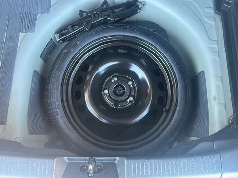Used 2016 Chevrolet Sonic LS FWD image 56
