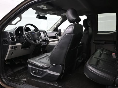 Used 2017 Ford F150 XLT w/ Equipment Group 302A Luxury AWD/4WD image 20