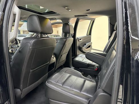 Used 2020 GMC Yukon XL Denali AWD/4WD image 42