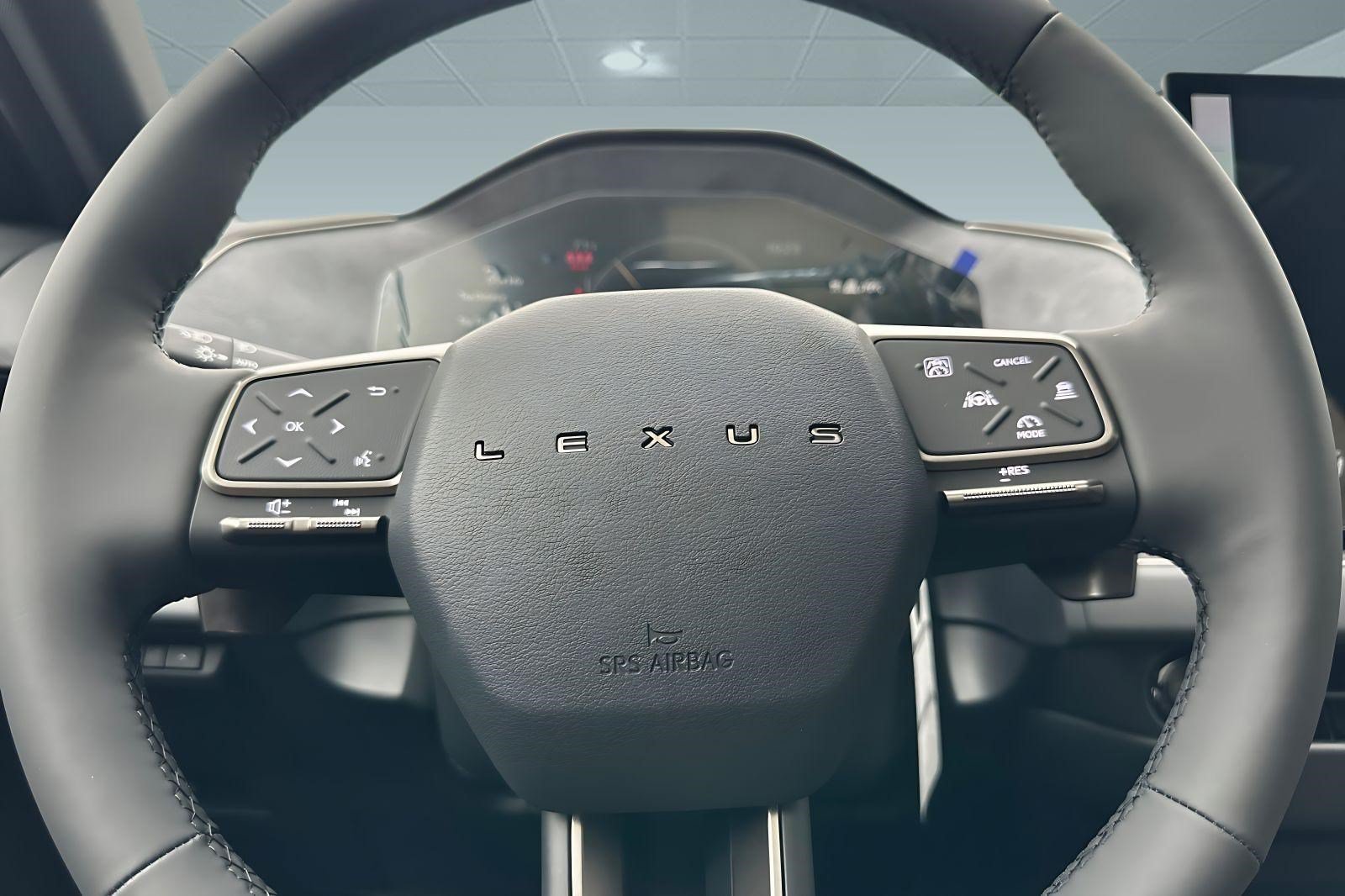 New 2026 Lexus ES 350e w/ Convenience Package FWD image 11