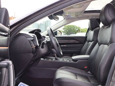 Used 2024 MAZDA CX-50 AWD 2.5 S w/ Premium Plus Pkg image 5
