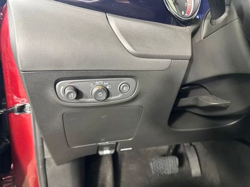 Used 2022 Buick Encore GX Preferred w/ Cold Weather Comfort Package image 19