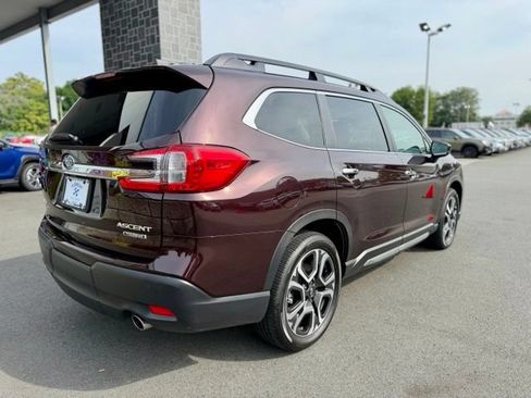 Used 2025 Subaru Ascent Touring AWD/4WD image 6