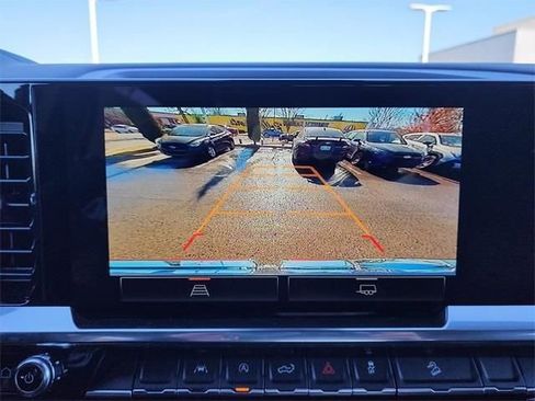 New 2026 GMC Sierra 1500 Elevation w/ X31 Off-Road Package AWD/4WD image 21